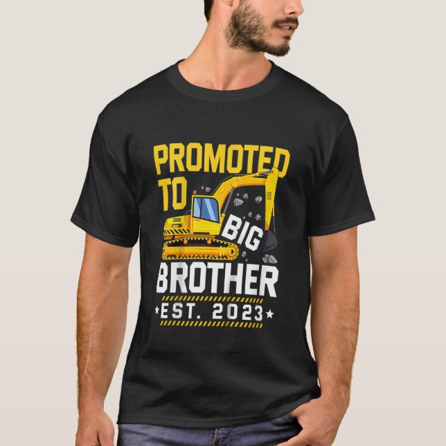Kids Promoted To Big Bro 2023 Levelled Up To Big B T-Shirt (Front)