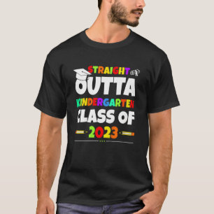 Kids Straight Outta Kindergarten Class Of 2023 App T-Shirt