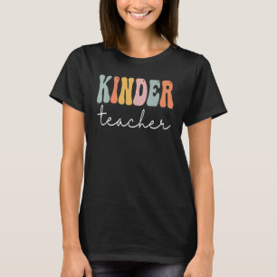 Kinder Teacher Retro Groovy Women Happy First Day T-Shirt