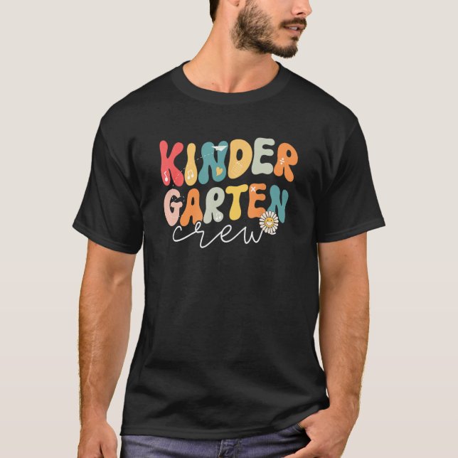 Kindergarten Girls Boys Groovy Teacher Team Kinder T-Shirt (Front)