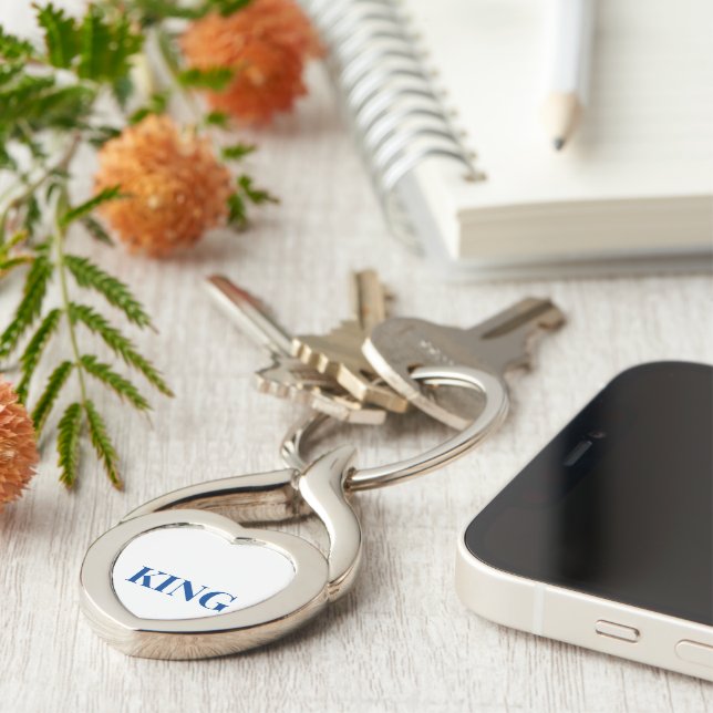 King Text  Name Twisted Heart type Keychain (Side)