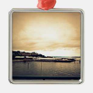 Kingston Ferry View Metal Tree Decoration