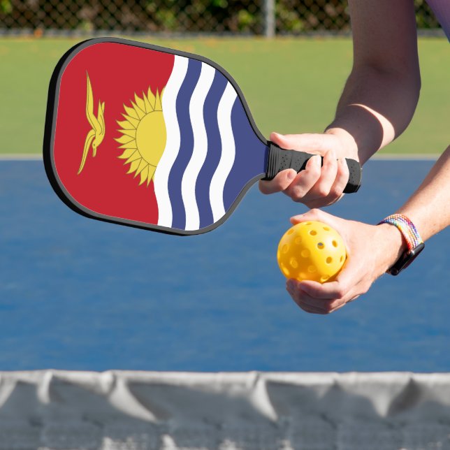 Kiribati flag pickleball paddle (Insitu)