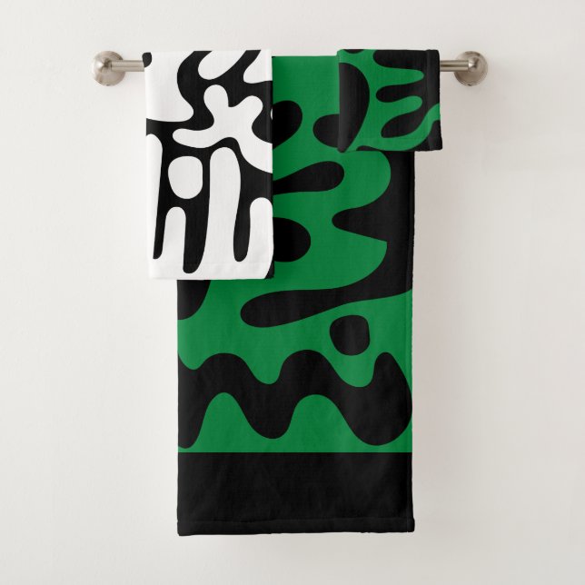 Kismet green bath towel set (Insitu)
