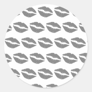 KISS CLASSIC ROUND STICKER