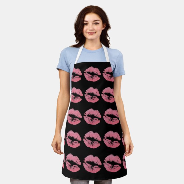 KISS LIPS RETRO WIFE KITCHEN APRON (Worn)