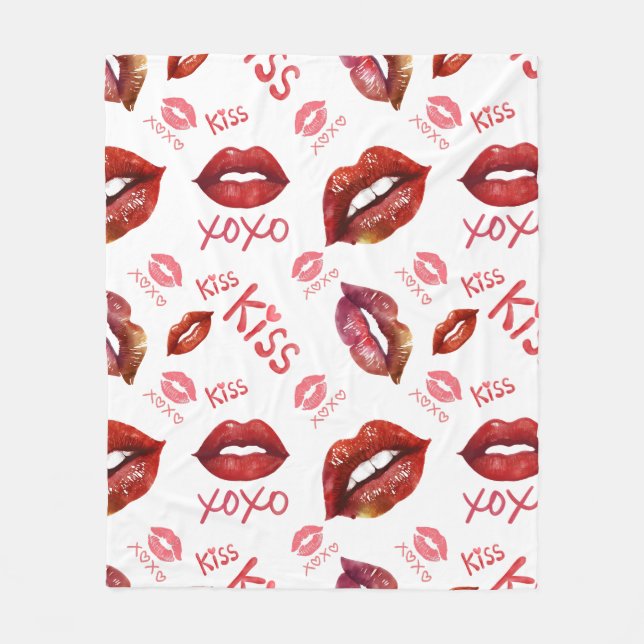 Kiss Love XOXO Pattern Fleece Blanket (Front)