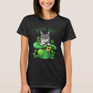 Kiss Me American Shorthair Cat Shamrock Clover Pat T-Shirt