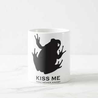 KISS ME COFFEE MUG