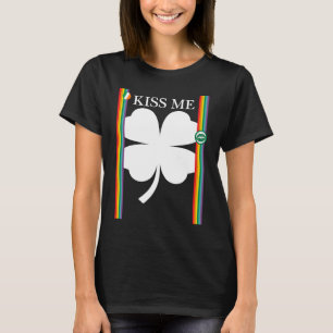 Kiss Me Cool C Leaf St Patrick's Day Irish Celebra T-Shirt
