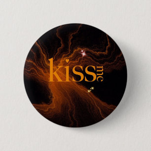 kiss me, fractal 6 cm round badge