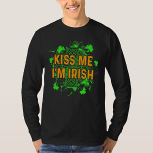 Kiss Me Im Irish Celtic Ireland Shamrocks St Patri T-Shirt