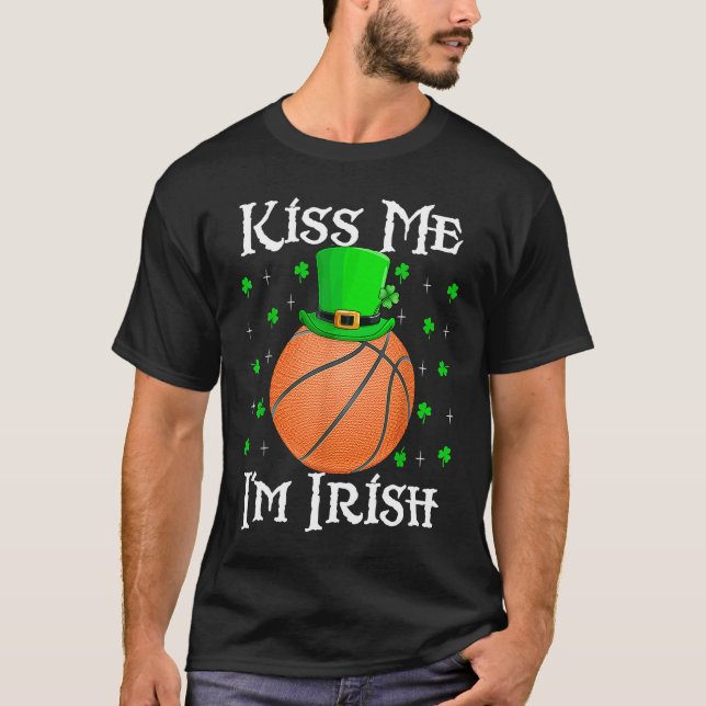 Kiss Me I'm Irish Leprechaun Hat Basketball St Pat T-Shirt (Front)