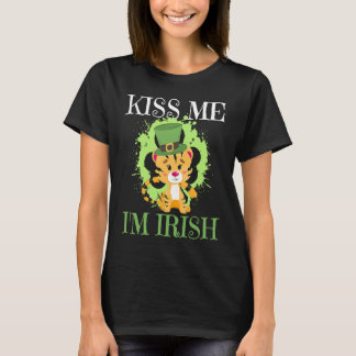 Kiss me I'm Irish Lucky Tiger Leprechauns St Patri T-Shirt