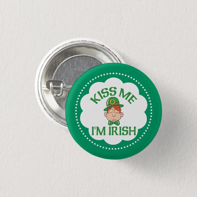 Kiss Me I'm Irish Smooching Man 3 Cm Round Badge (Front & Back)