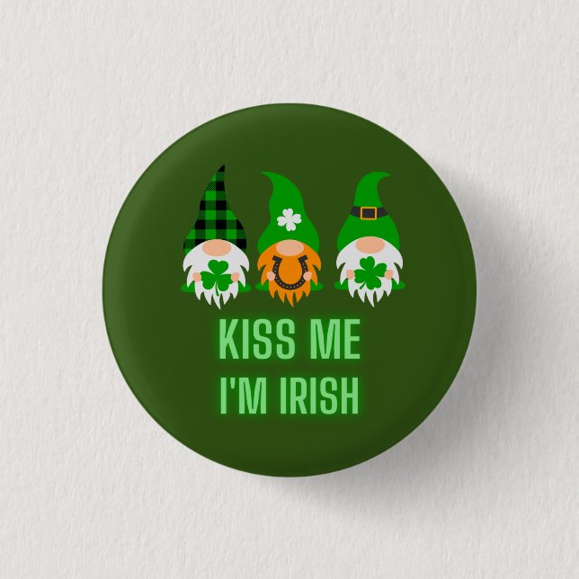 Kiss Me I'm Irish St. Patrick's Day Gnome Shamrock 3 Cm Round Badge (Front)