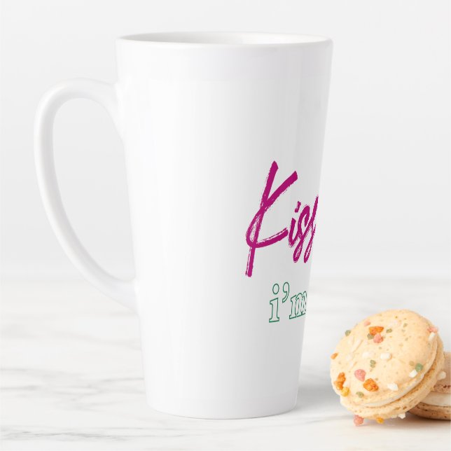 'kiss me i'm irish' T-Shirt Latte Mug (In Situ)