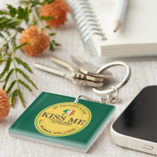 Kiss me I'm not Irish - all women welcome! Key Ring