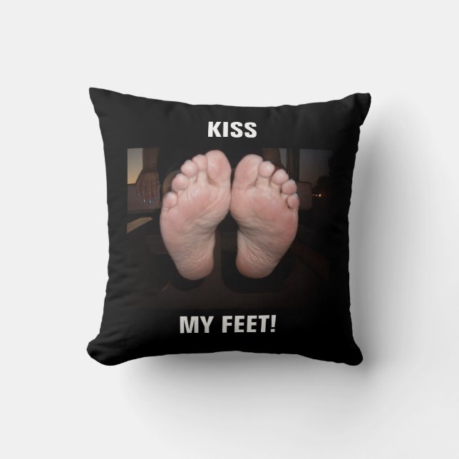 KISS MY FEET! CUSHION (Front)
