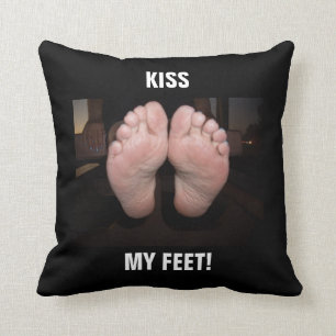 KISS MY FEET! CUSHION