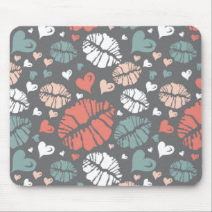 Kiss Print And Heart Pattern Mouse Mat