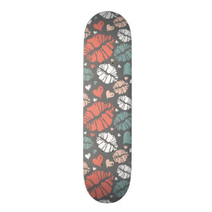 Kiss Print And Heart Pattern Skateboard