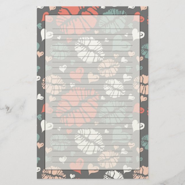 Kiss Print And Heart Pattern Stationery (Front)