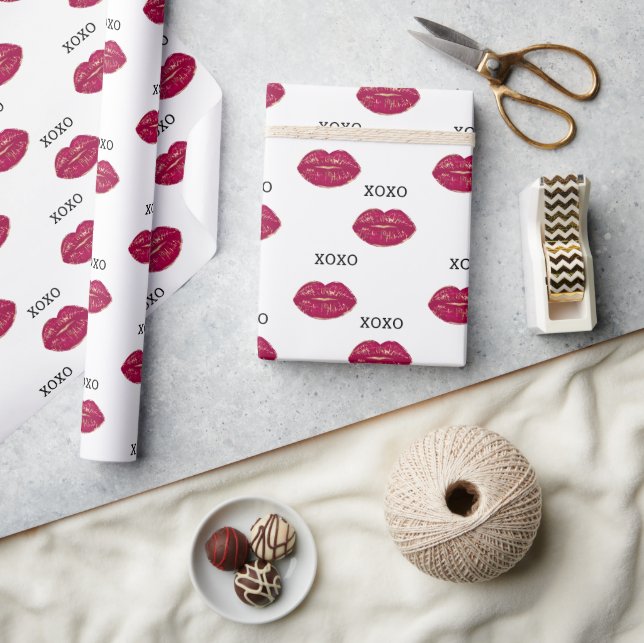 Kiss Red Lips XOXO Wrapping Paper (Crafts)