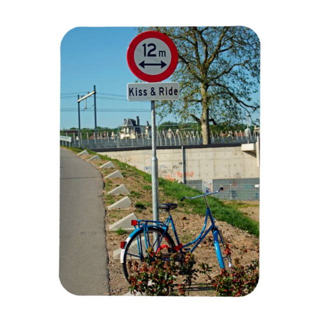 "Kiss & ride" Magnet (Vertical)