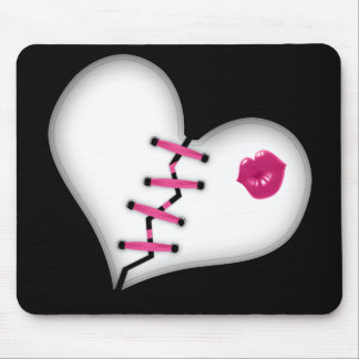 KISS THE STITCH MOUSE MAT