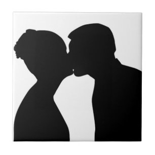 KISSING COUPLE TILE