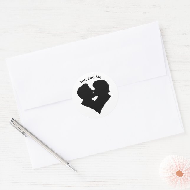 Kissing Couple Valentine's Day Classic Round Sticker (Envelope)