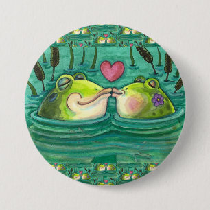 KISSING FROGS COLORFUL & CUTE POND ROMANCE, FUNNY 7.5 CM ROUND BADGE