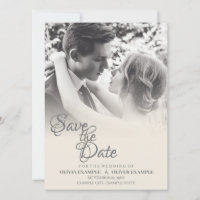 Kissing wedding couple in monochrome