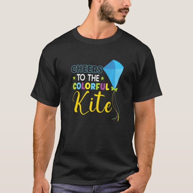 Kite Flying Kite Fan For Fite Flying   2 T-Shirt (Front)