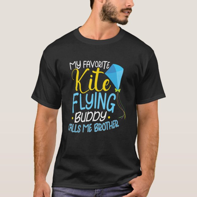 Kite Flying Kite Fan For Fite Flying   T-Shirt (Front)