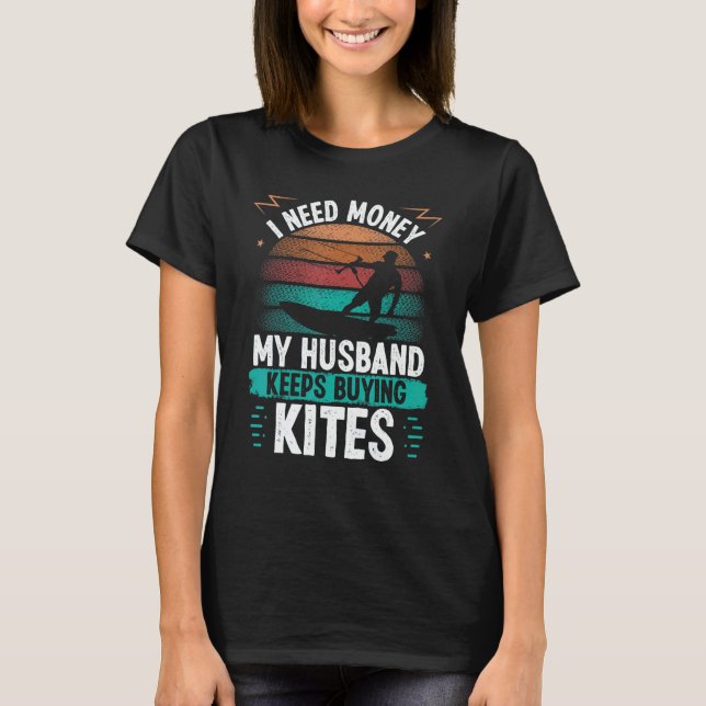 Kiteboarding Vintage Husband buying Kites Kitesurf T-Shirt (Front)