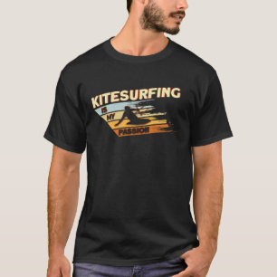 Kitesurfing kites kiteboarding retro kiteboarder w T-Shirt