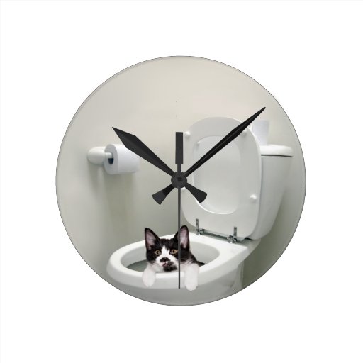 Image of Kitty cat in toilet bowl Round Clock