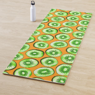 Kiwi slices yoga mat