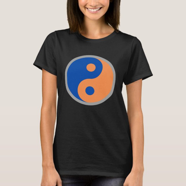 Knicks Yin Yang Orange Yin Yang Go Knicks Orange a T-Shirt (Front)