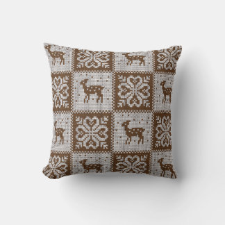 Knitted winter deers: vintage pattern. cushion