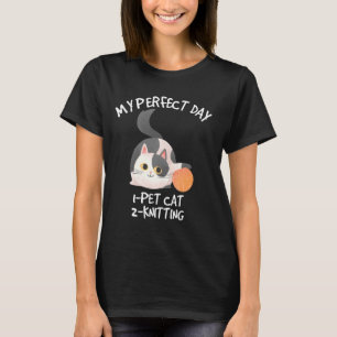 Knitting Crochet Lover  Cute Cat And Yarn Funny Kn T-Shirt