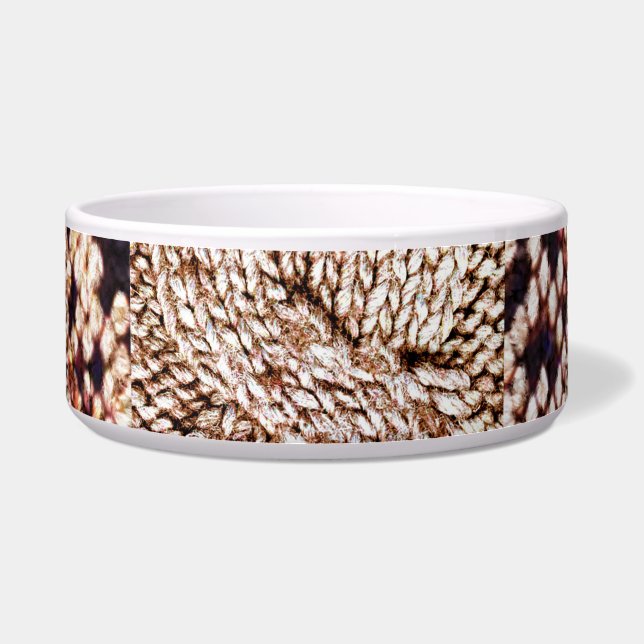 Knitwear texture, geometric snake pattern. (Front)