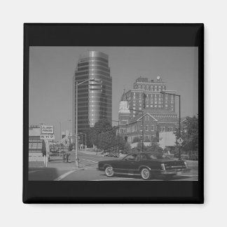 Knoxville 1987 magnet