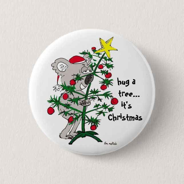 Koala bear hugging a Christmas tree 6 Cm Round Badge (Front)