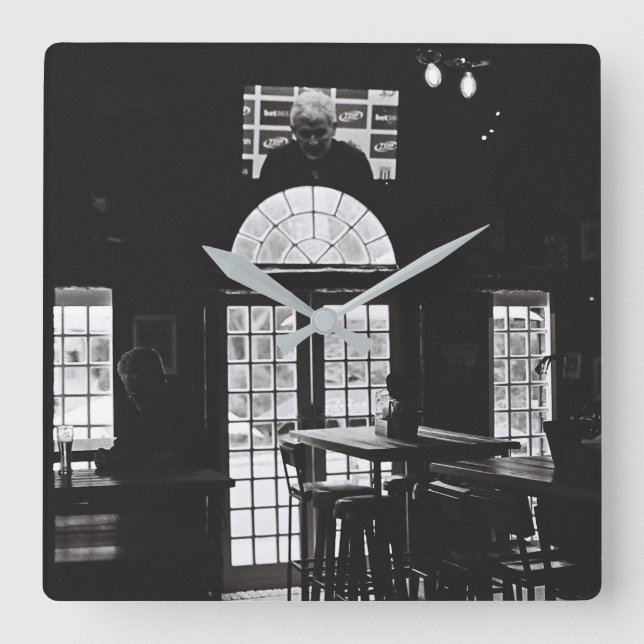 Kodak Film BNW Bar Beer TV Windows Wall Clock (Front)