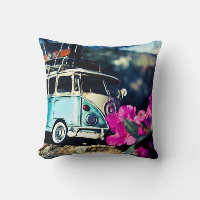 Kombi azul cushion (Front)