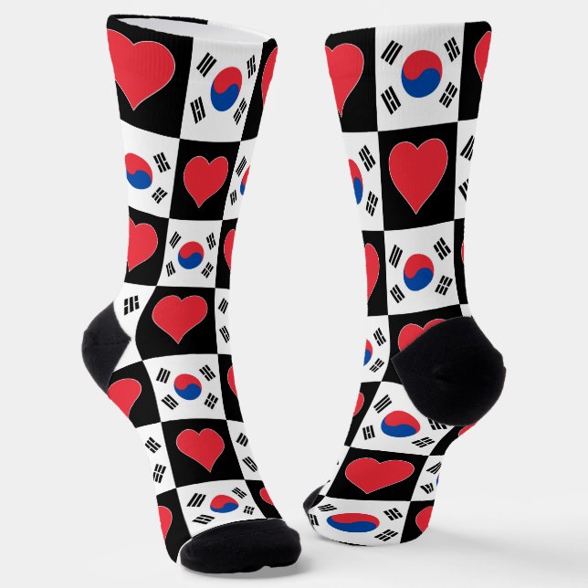 Korean Flag Heart Pattern Fun South Korea Pride Socks (Angled)