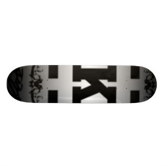 kr3w-logo skateboard